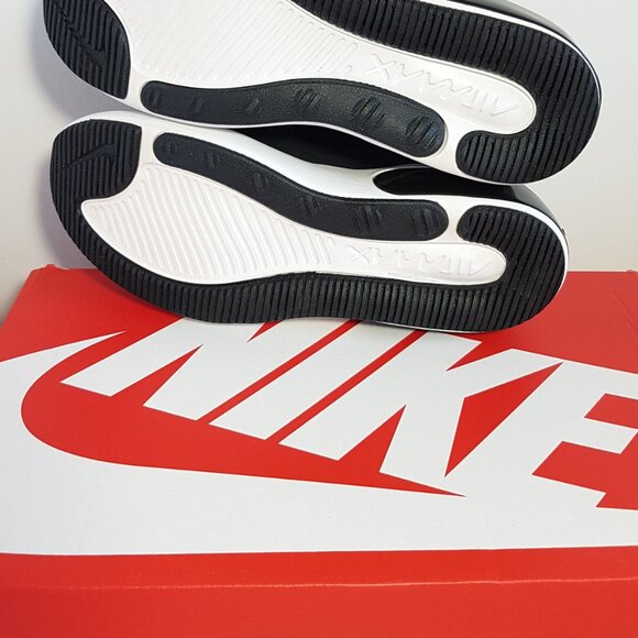 NIKE AIR MAX DIA SLIP-ON WITH TIGHTENER WOMEN'S US SIZE 8.5 BRAND NEW IN BOX - Picture 5 of 10